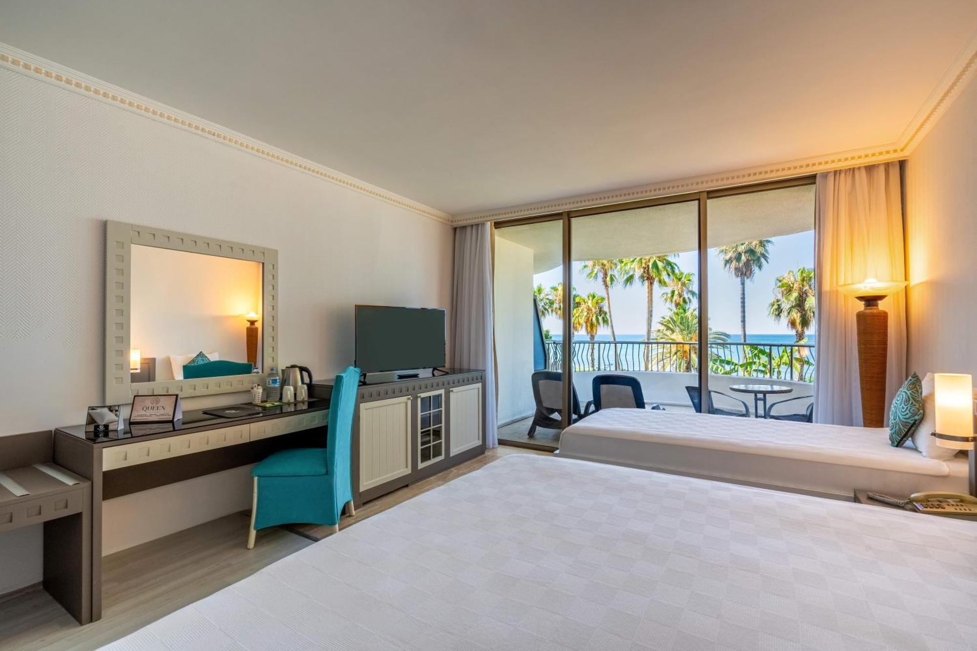 Sunrise Queen Luxury Hotel Side Bagian luar foto